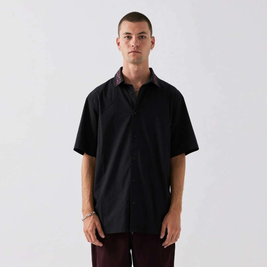 Shirts * | Former Vivian Bastet Short Sleeve Shirt Mens In Black