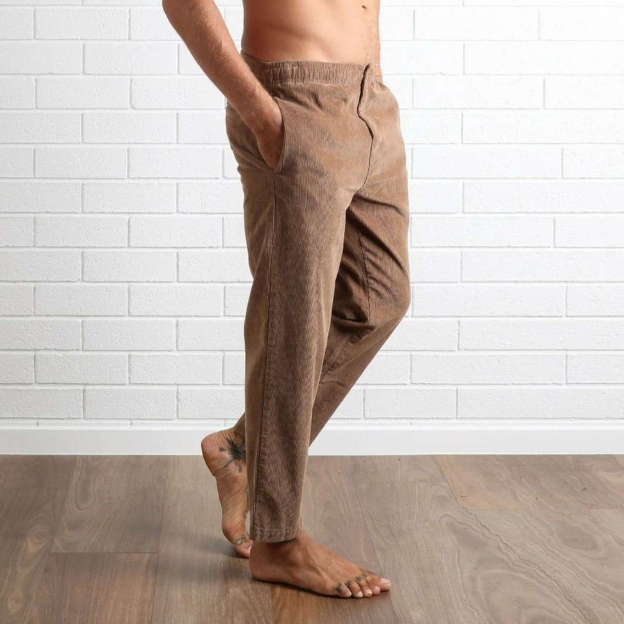 Bottoms * | Town & Country Whaler Cord Pant Mens In Clay Brown